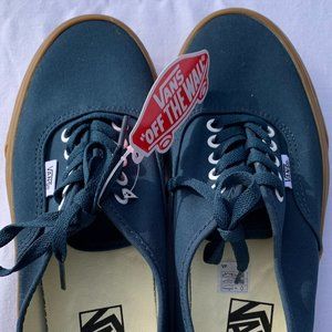 VANS Women Navy Light Gum Authentic Sz 9